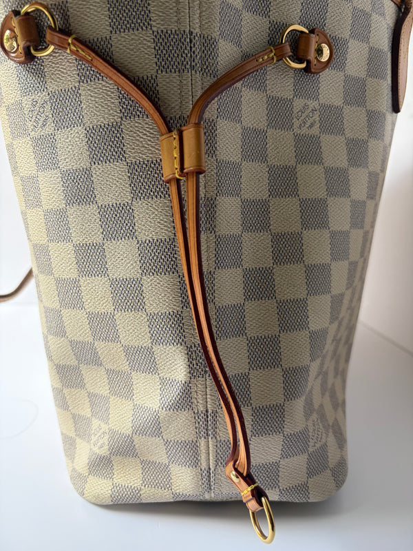 Louis Vuitton Neverfull MM in Damier Azur Canvas