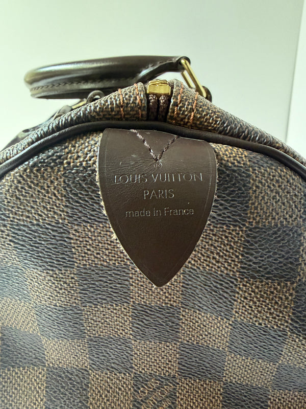 Louis Vuitton Speedy 30 in Damier Canvas