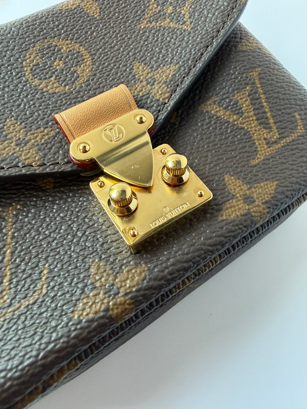 Louis Vuitton Micro Métis Monogram