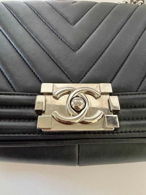 CHANEL Boy Bag – Black Chevron Quilted Leather