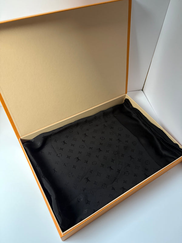 Louis Vuitton Carré Monaco – Black – 100% Silk